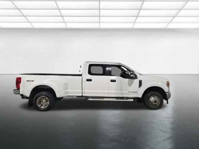 Used 2020 White Ford XLT image 3