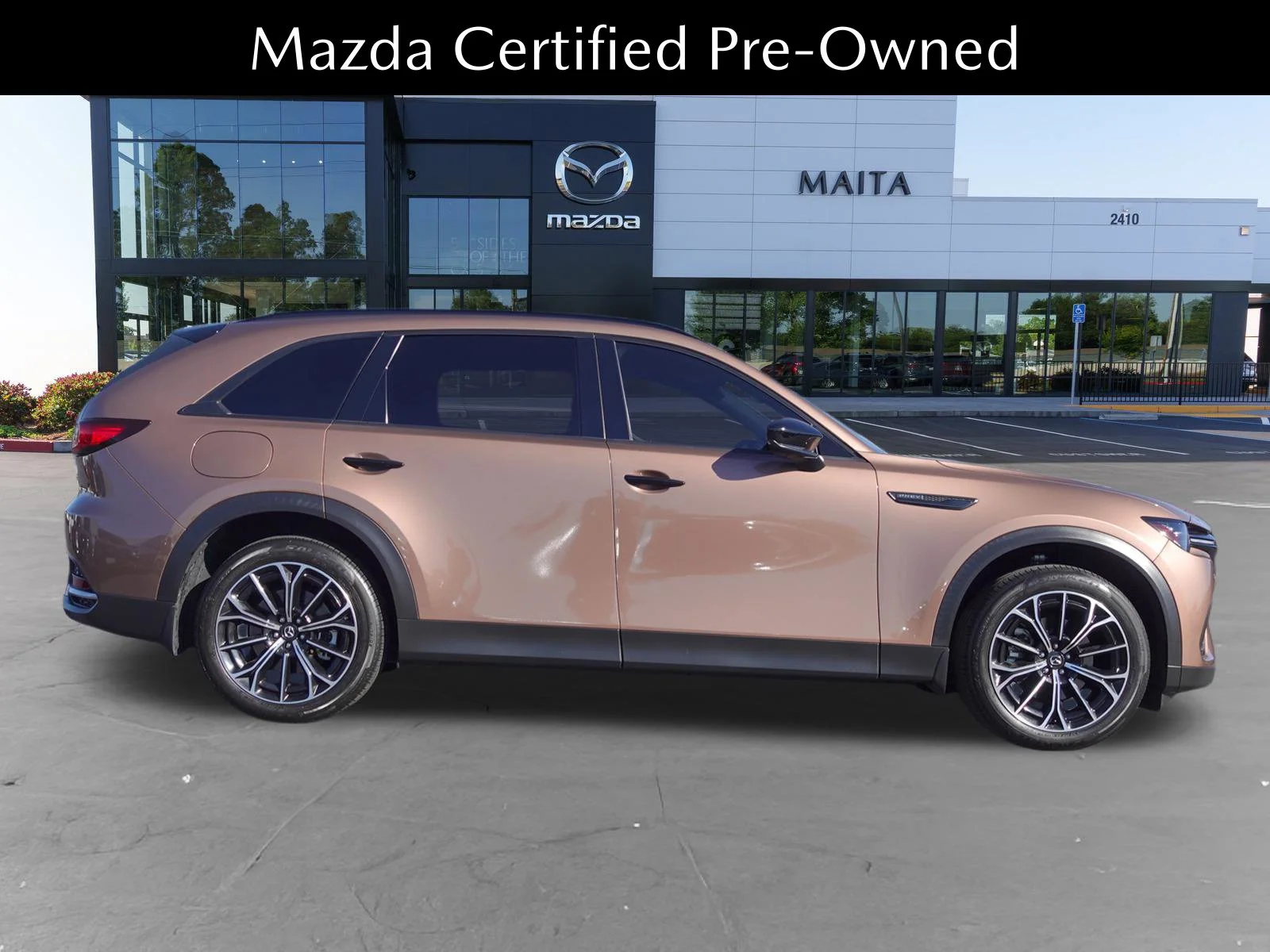Certified Used 2025 Melting Copper Metallic Mazda Premium Plus image 2