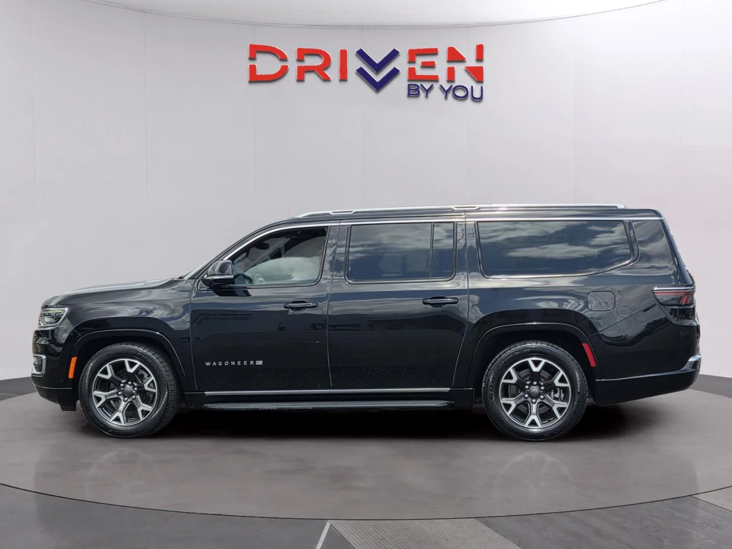 Used 2024 Diamond Black Crystal Pearlcoat Jeep Series III image 2