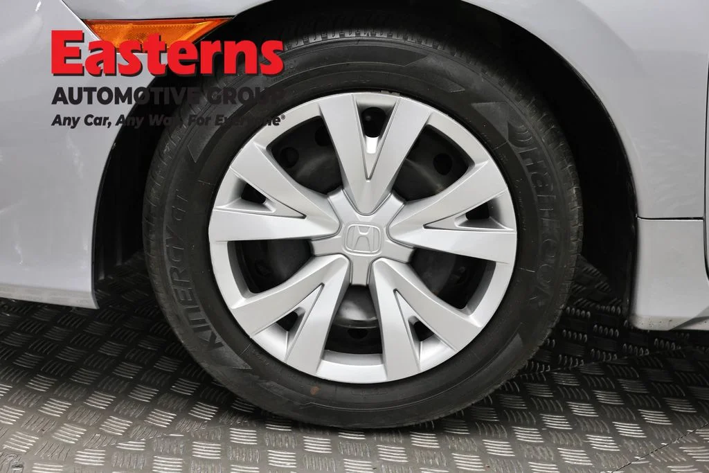 Used 2020 Silver Honda LX image 30