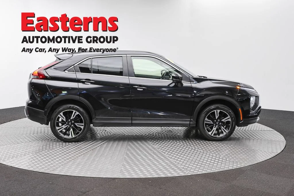 Used 2024 Black Mitsubishi SE image 4
