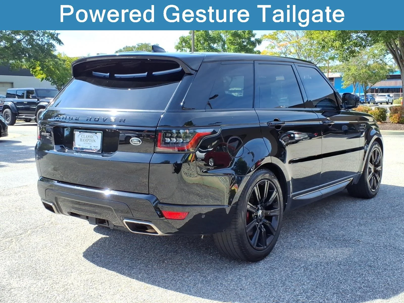 Used 2022 Santorini Black Metallic Land Rover HST image 8