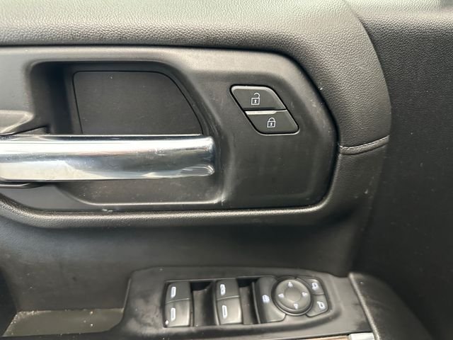 Used 2019 Gray Chevrolet RST image 25