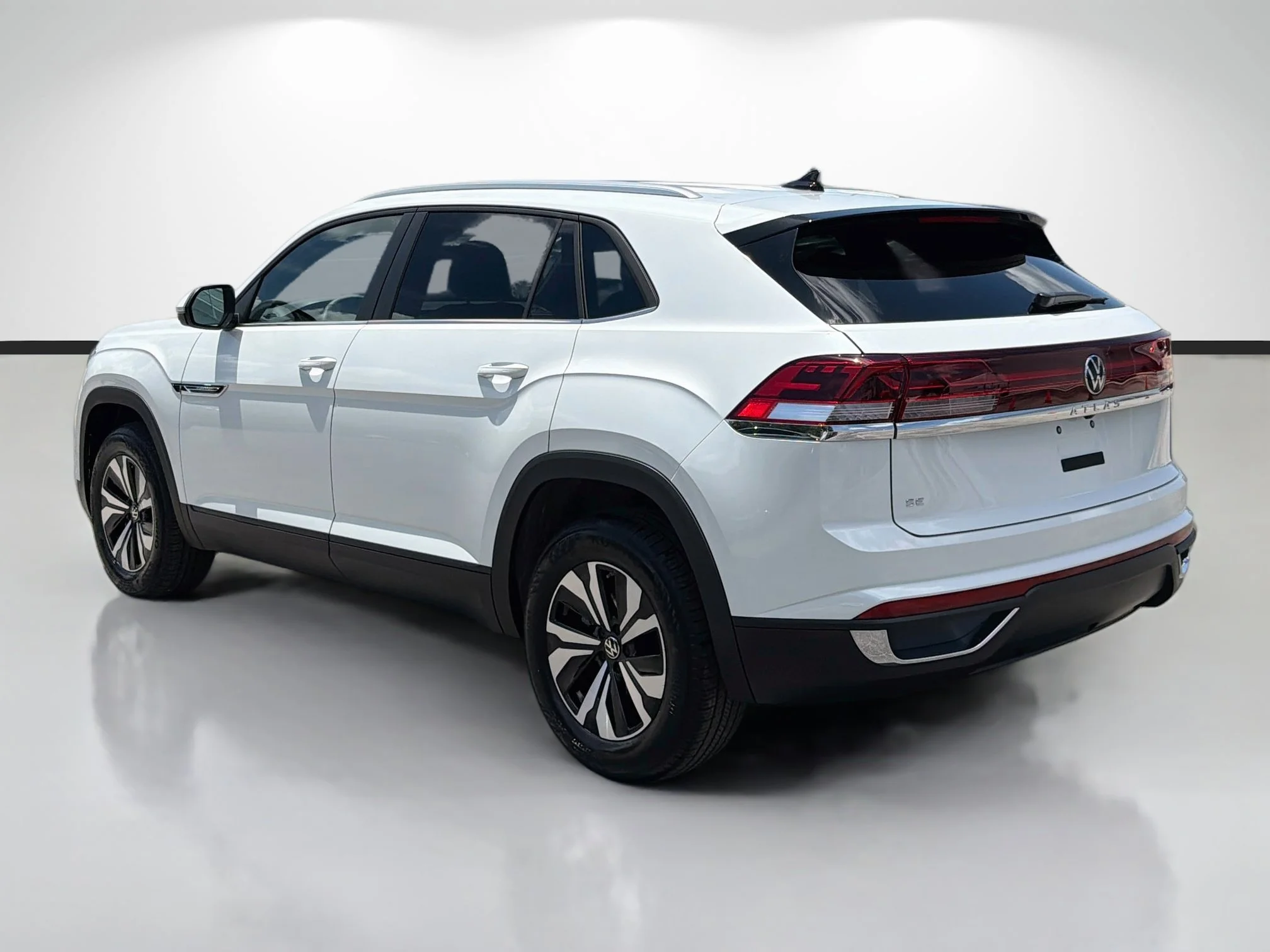 New 2026 White Pearl Volkswagen 2.0T SE image 5