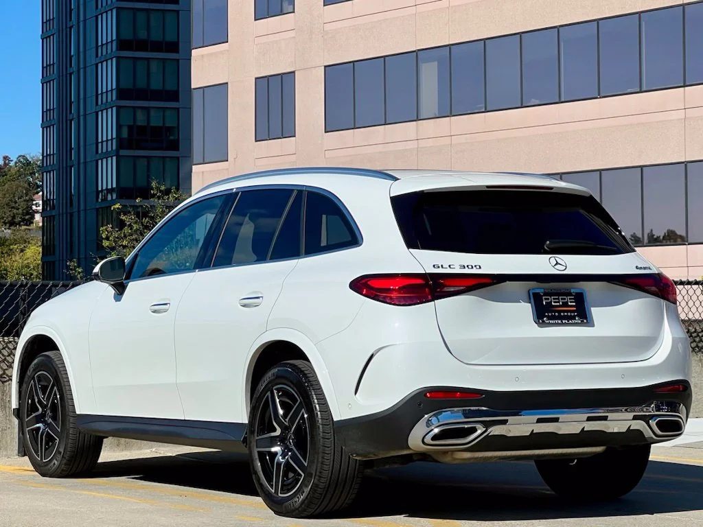 Certified Used 2026 White Mercedes-Benz GLC 300 image 5