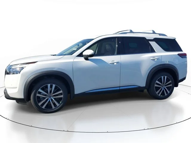 New 2025 Nissan Pathfinder Platinum SUV in South Holland #14511