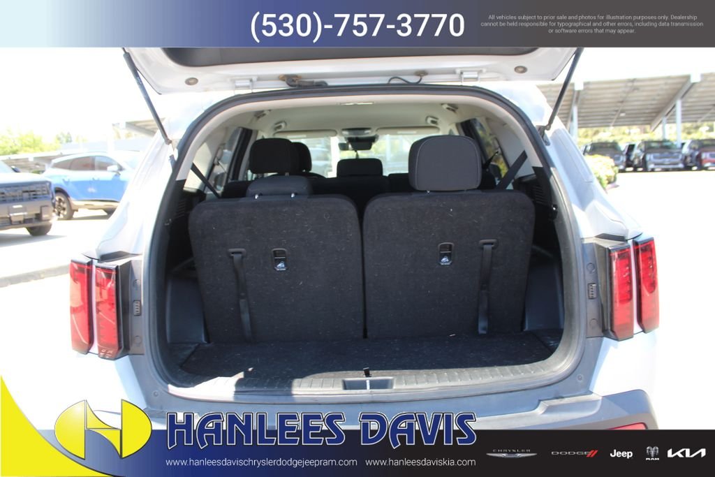 Used 2022 Silver Kia LX image 10