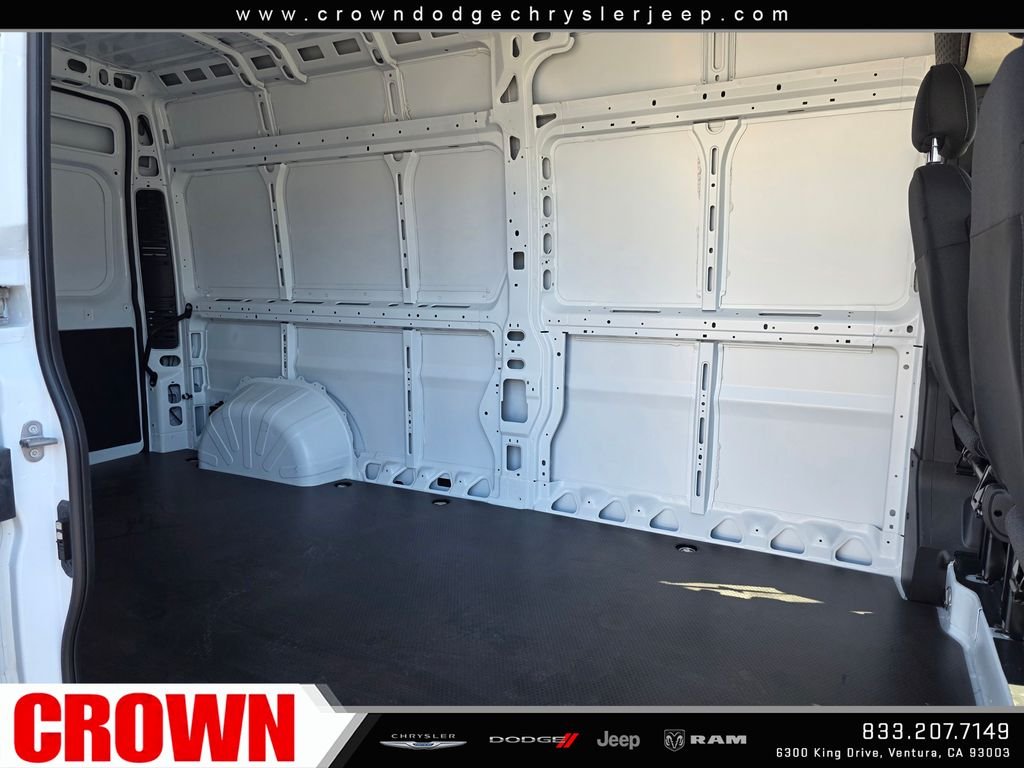 New 2026 Bright White Clearcoat RAM Base image 15