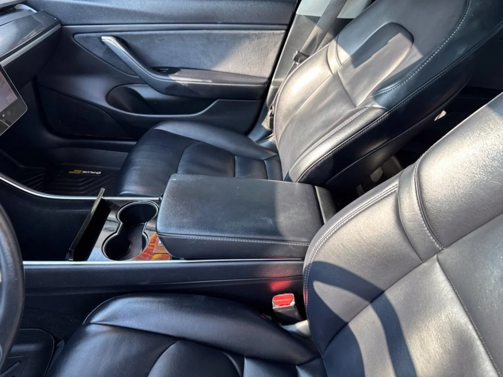 Used 2018 Obsidian Black Metallic Tesla Long Range image 16