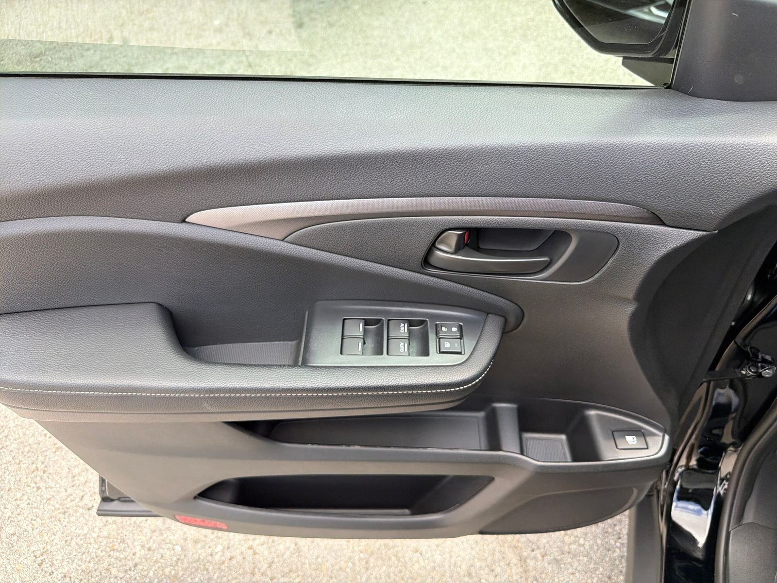 Used 2025 Black Honda Sport image 19