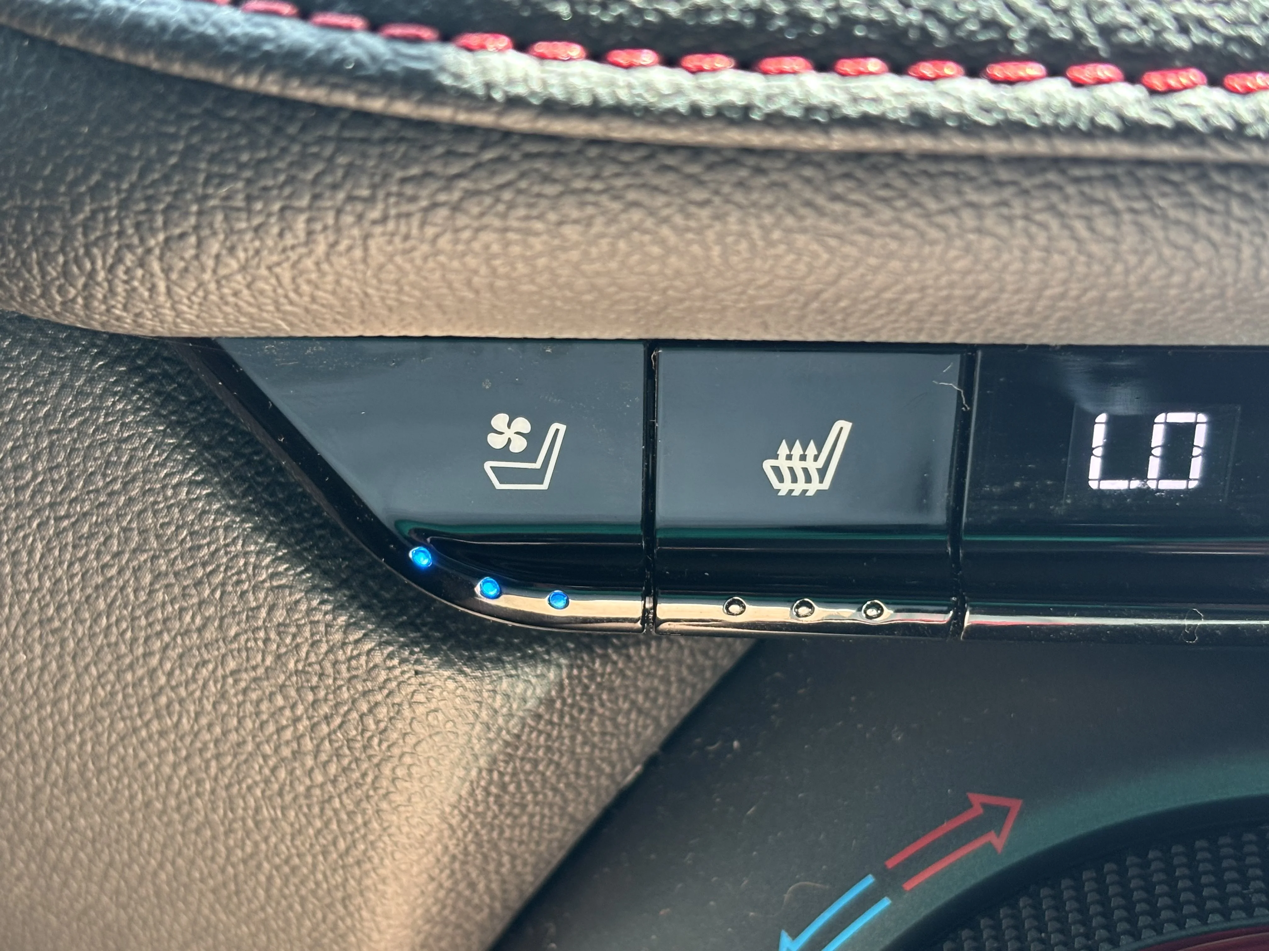 Used 2019 Black Chevrolet RS image 29
