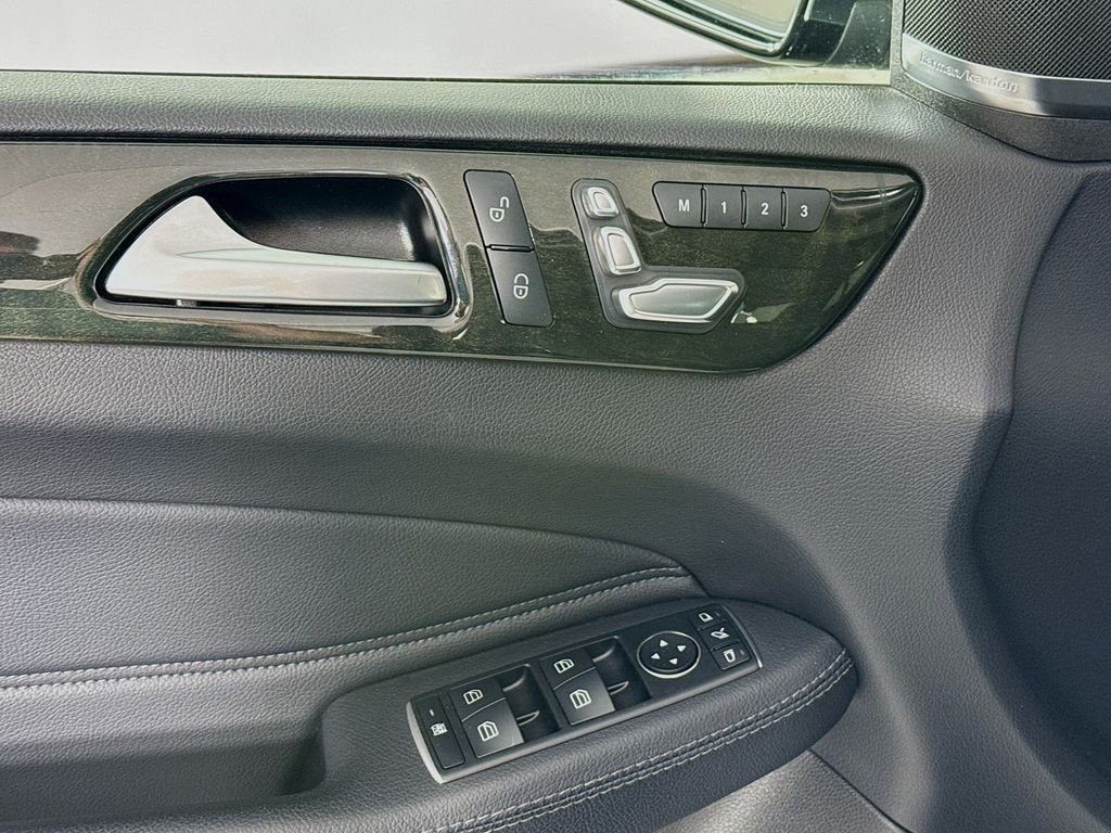 Used 2018 Black Mercedes-Benz GLE 350 image 19