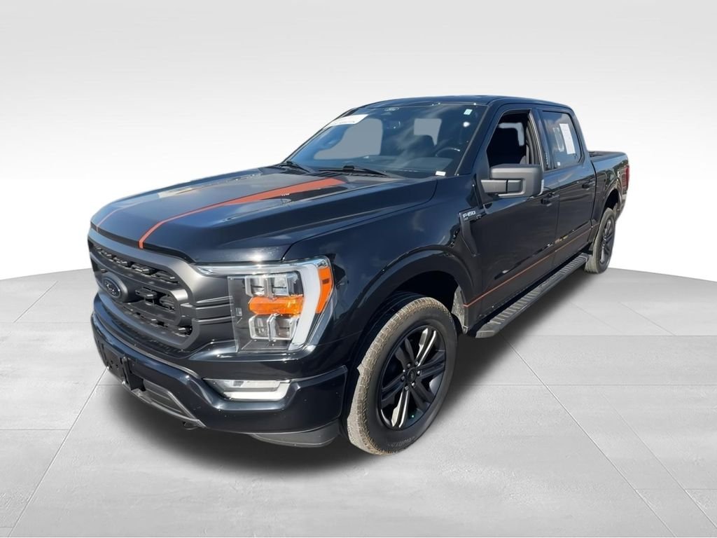 Used 2022 Black Ford XLT image 4