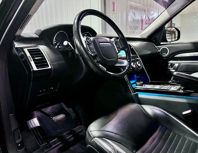 Used 2017 Black Land Rover First Edition image 10