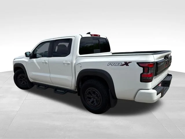 Used 2025 White Nissan PRO-X image 6