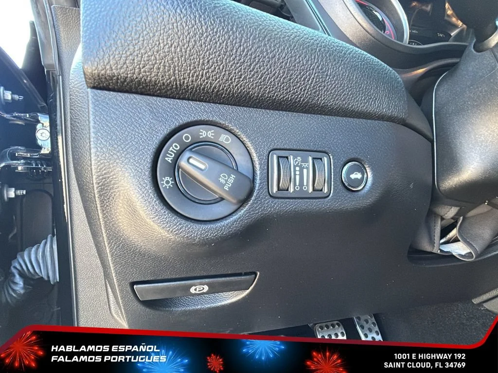 Used 2021 Black Dodge R/T Scat Pack image 18