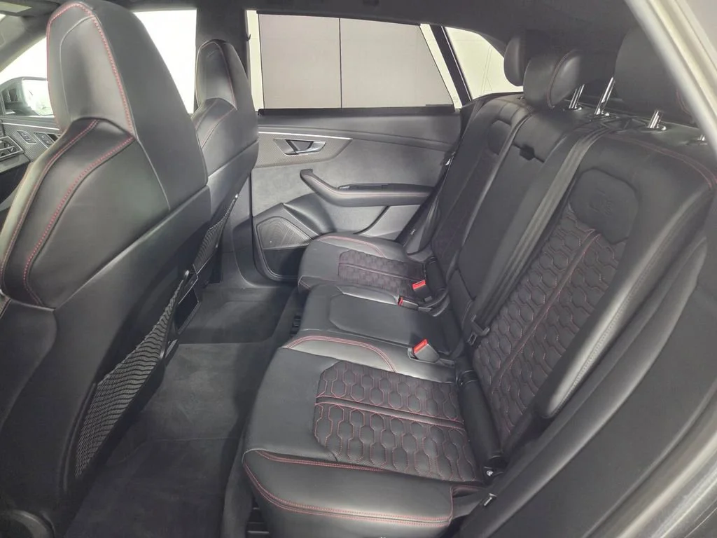 Used 2024 Daytona Gray Pearl Effect Audi 4.0T image 22