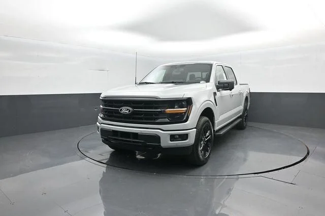 New 2026 White Ford XLT image 4