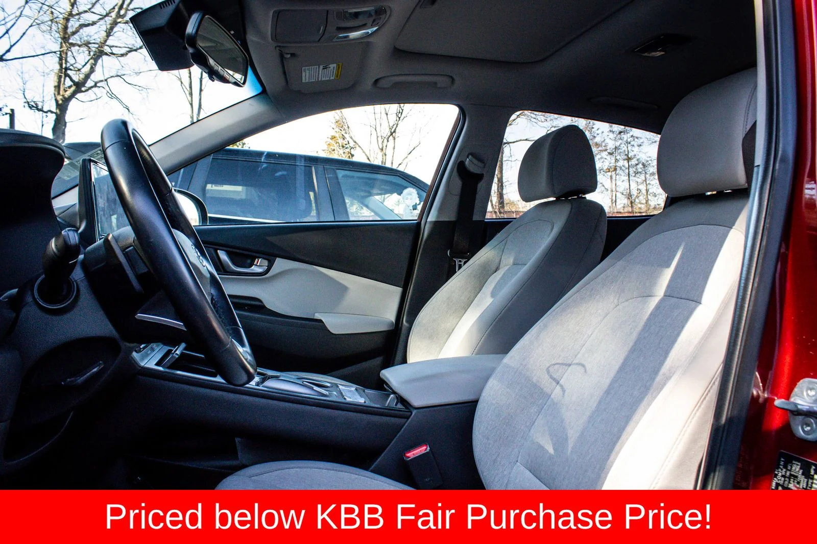 Used 2023 Red Hyundai SEL image 11