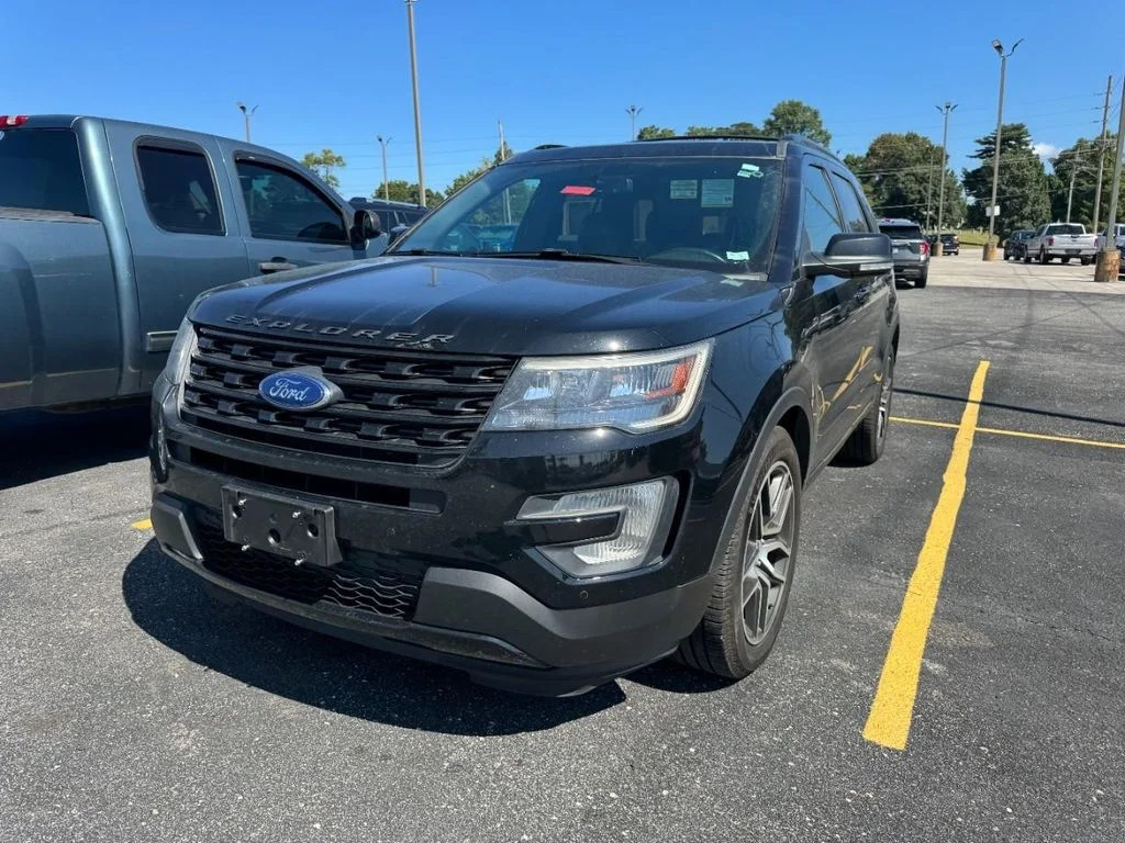 Used 2017 Shadow Black Ford Sport image 5