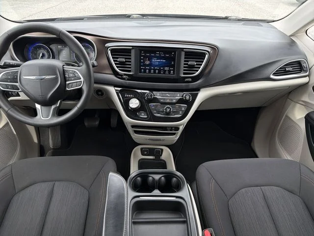 Used 2018 Black Chrysler Touring Plus image 15