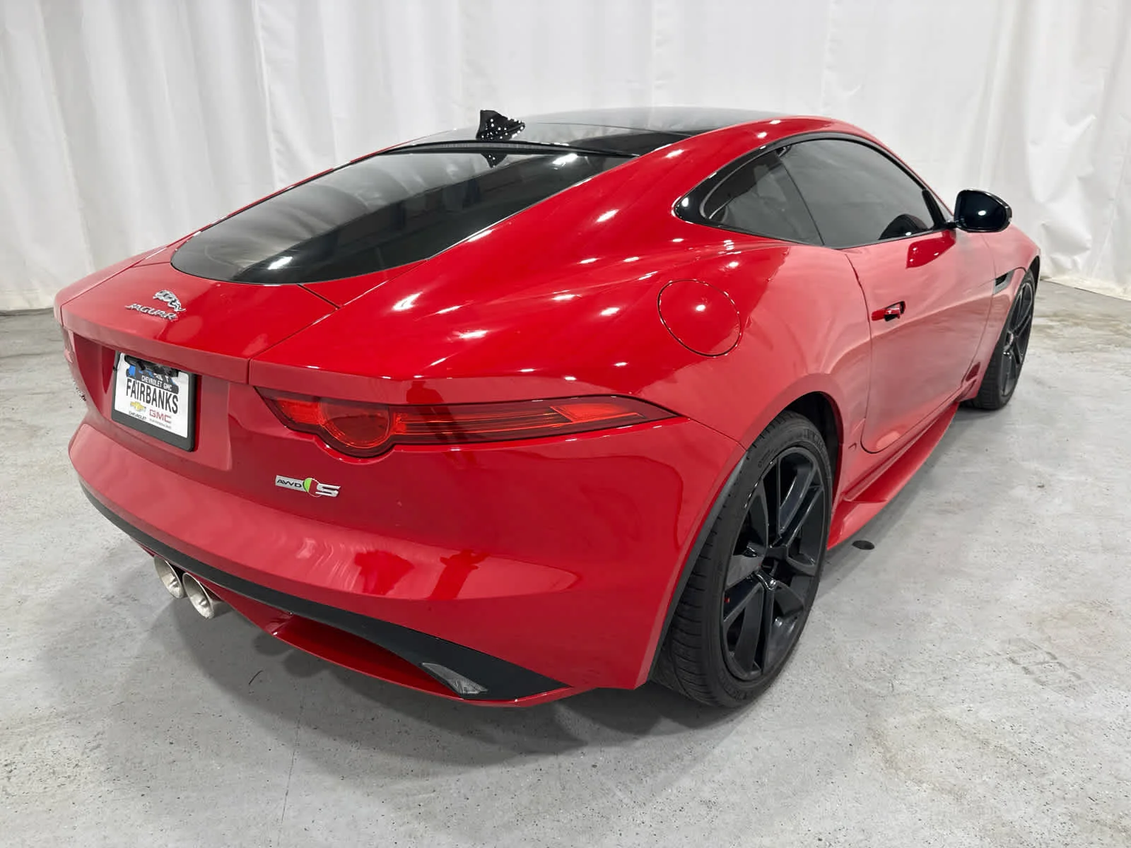Used 2016 Red Jaguar S image 5