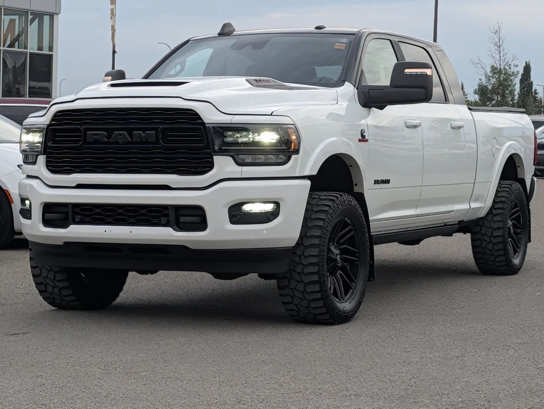Certified Used 2024 White RAM Limited - Mega Cab - Cummins Turbo Diesel - Air Suspension - Leather - 12 Uconnect & More! image 4