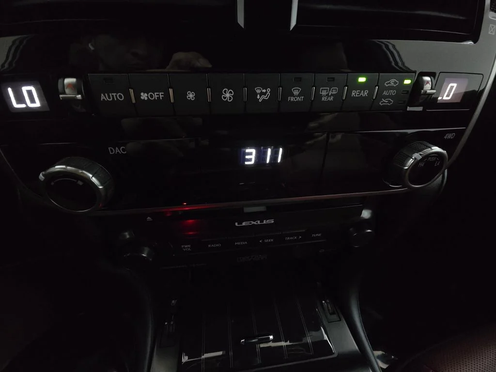 Certified Used 2022 Black Lexus 460 image 28