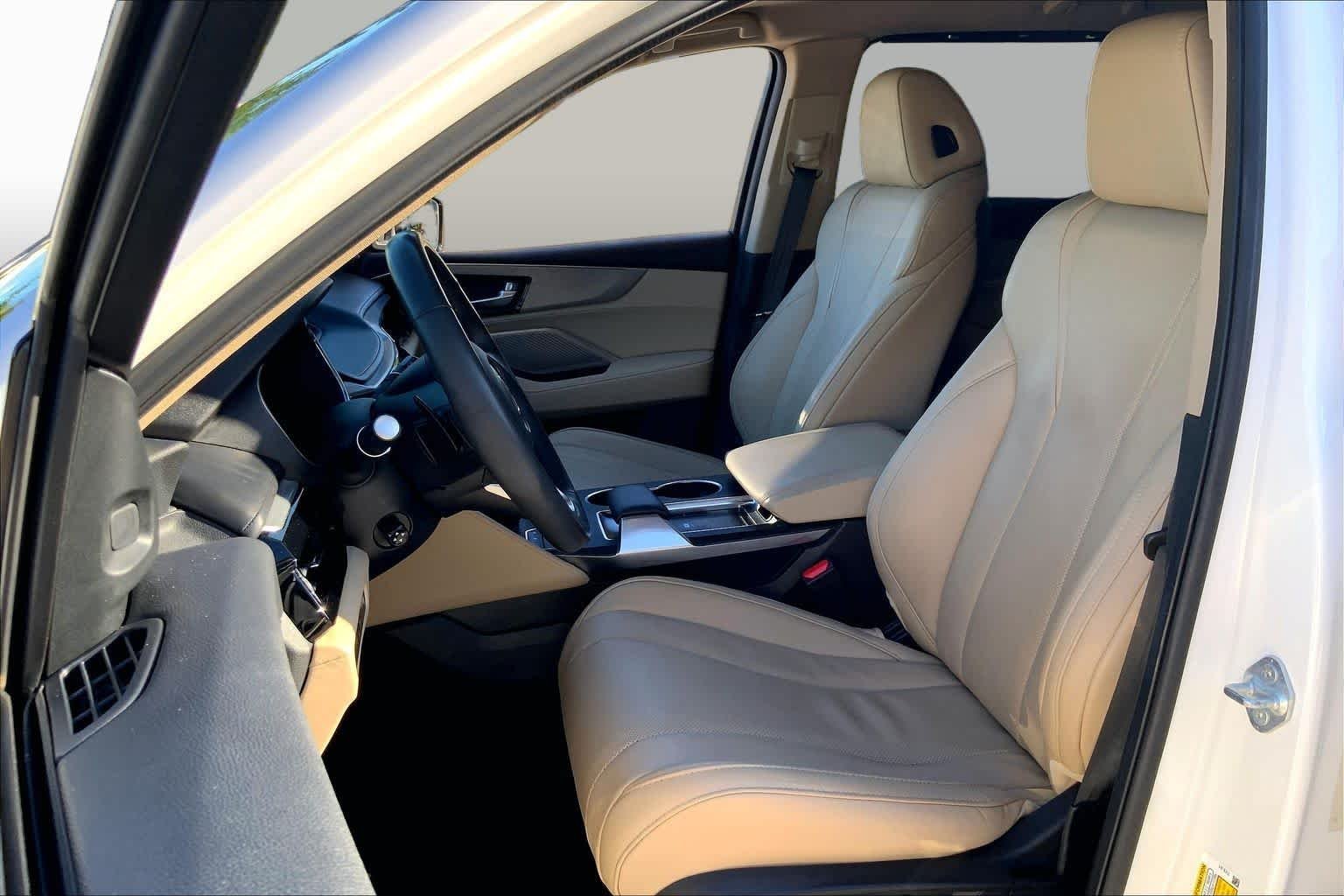 Used 2024 Platinum White Pearl Acura w/Technology Package image 8