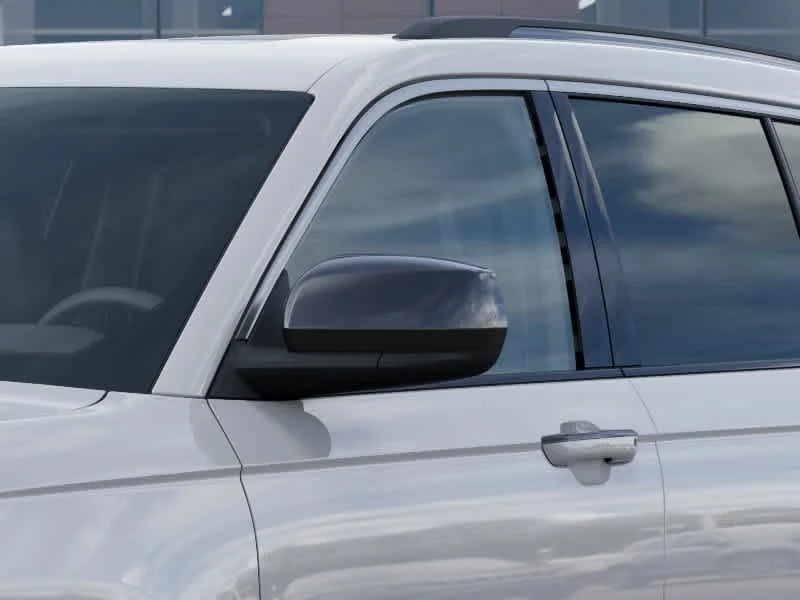 New 2026 Bright White Clearcoat Jeep Laredo Altitude image 12