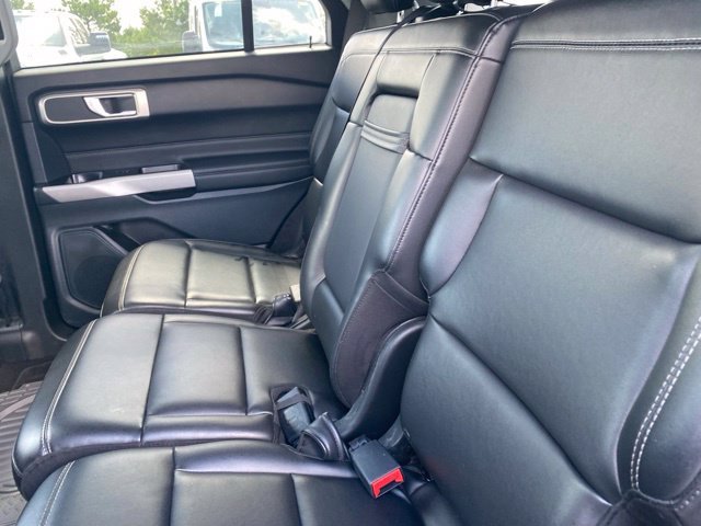 Used 2023 Gray Ford XLT image 31