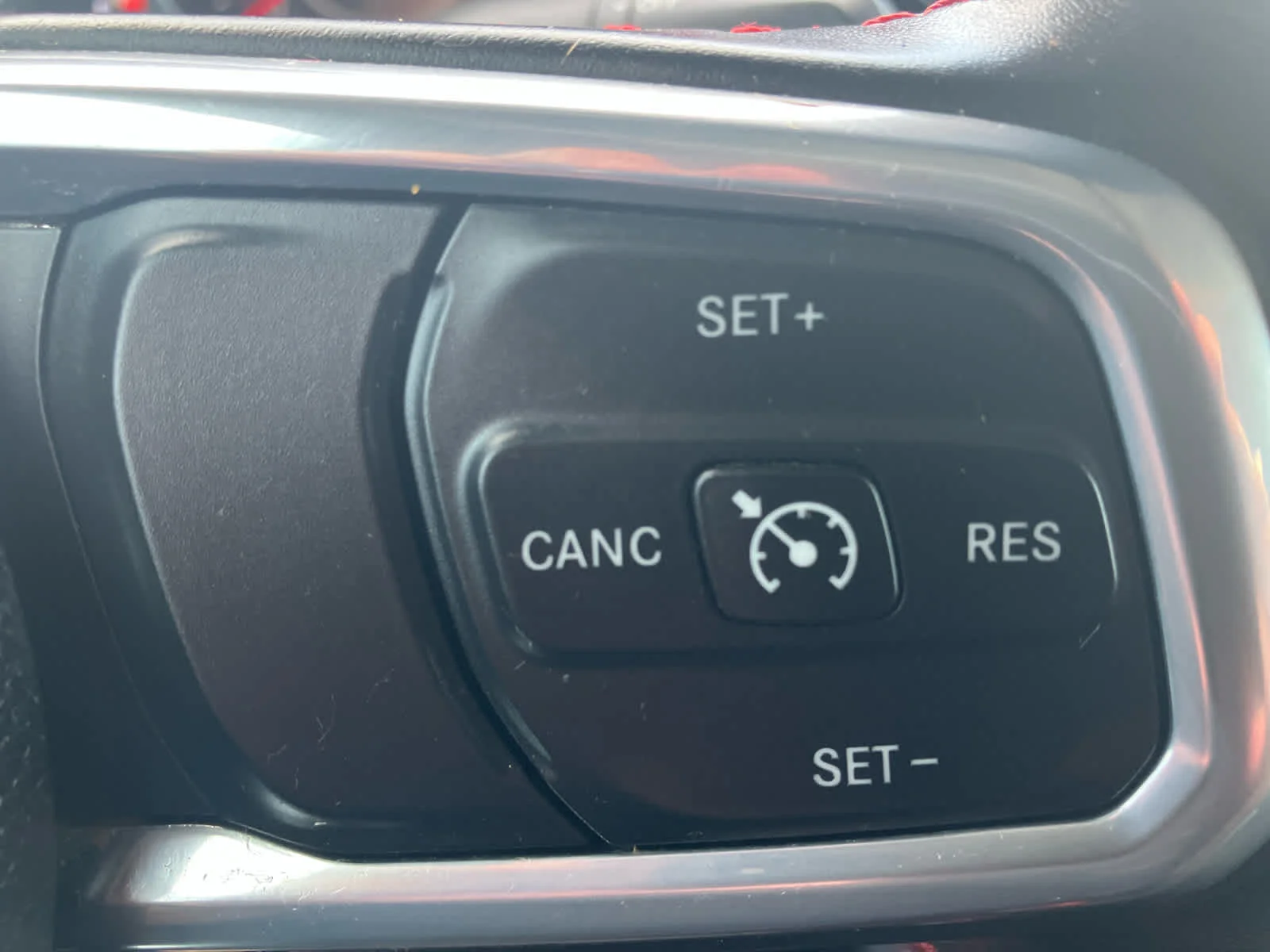 Used 2022 Sting-Gray Clearcoat Jeep Rubicon image 19