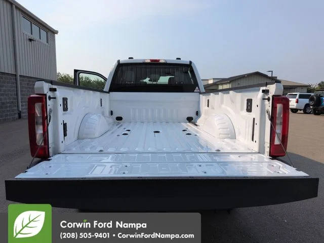 New 2026 Oxford White Ford XL image 26
