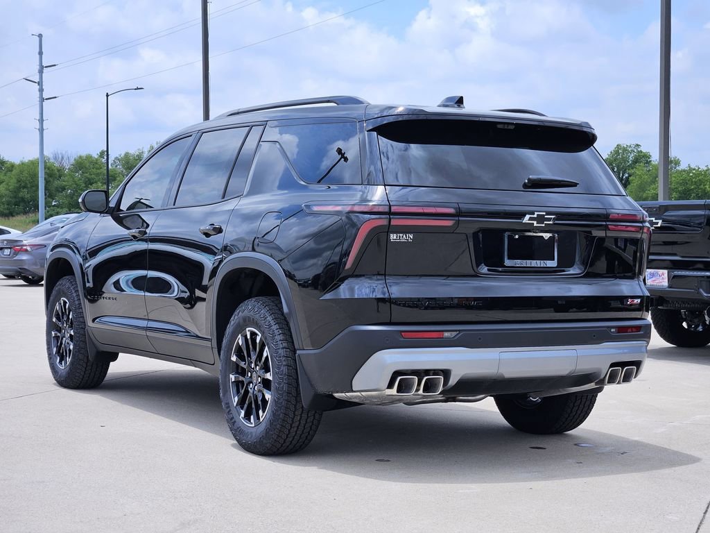 2026 Chevrolet Traverse Z71 - Photo 3