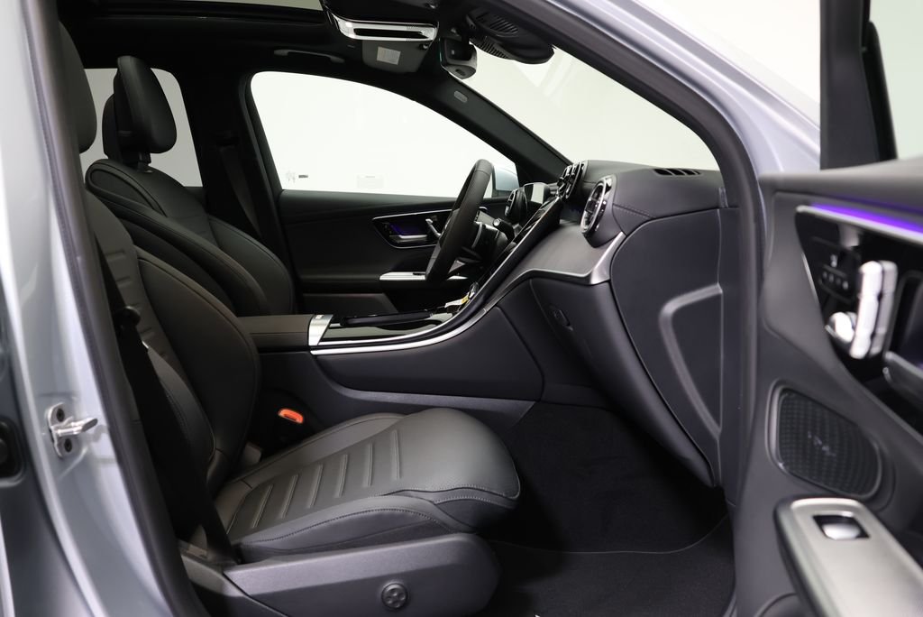 Used 2026 Cirrus Silver Metallic Mercedes-Benz GLC 300 image 47
