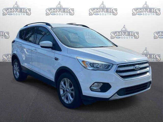 Used 2017 White Ford SE image 1