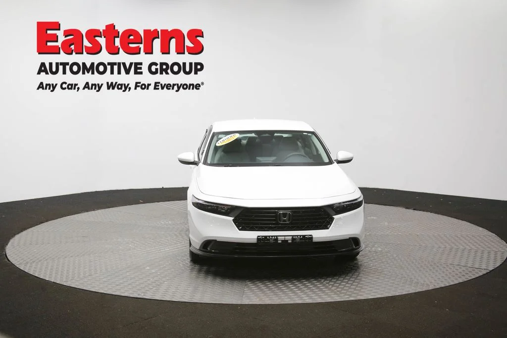 Used 2025 White Honda LX image 50