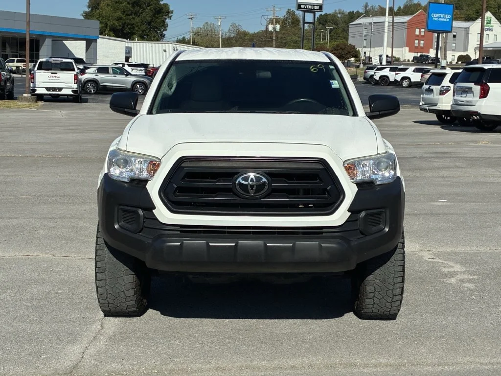 Used 2020 White Toyota SR image 5
