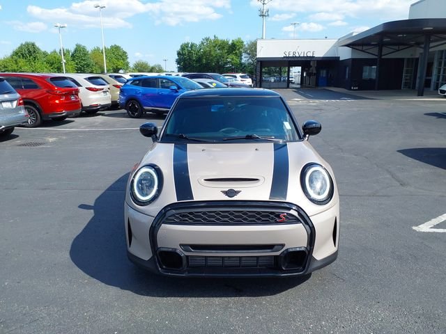 Used 2022 Gray MINI  image 3