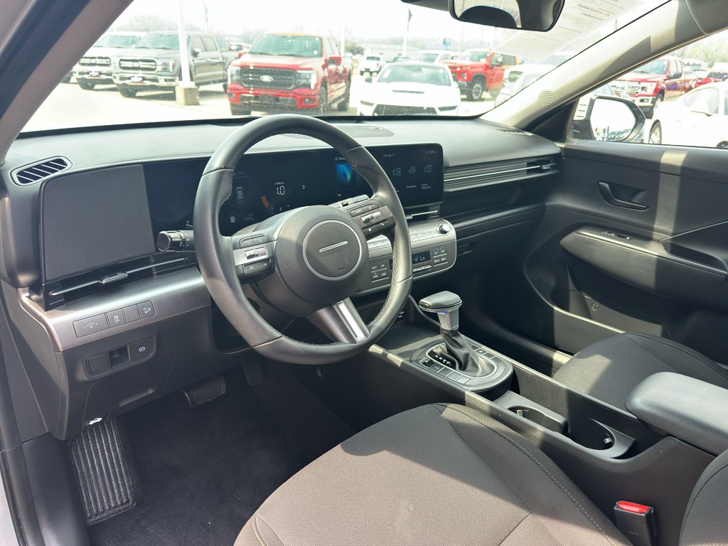 Used 2025 Cyber Gray Metallic Hyundai SEL image 12