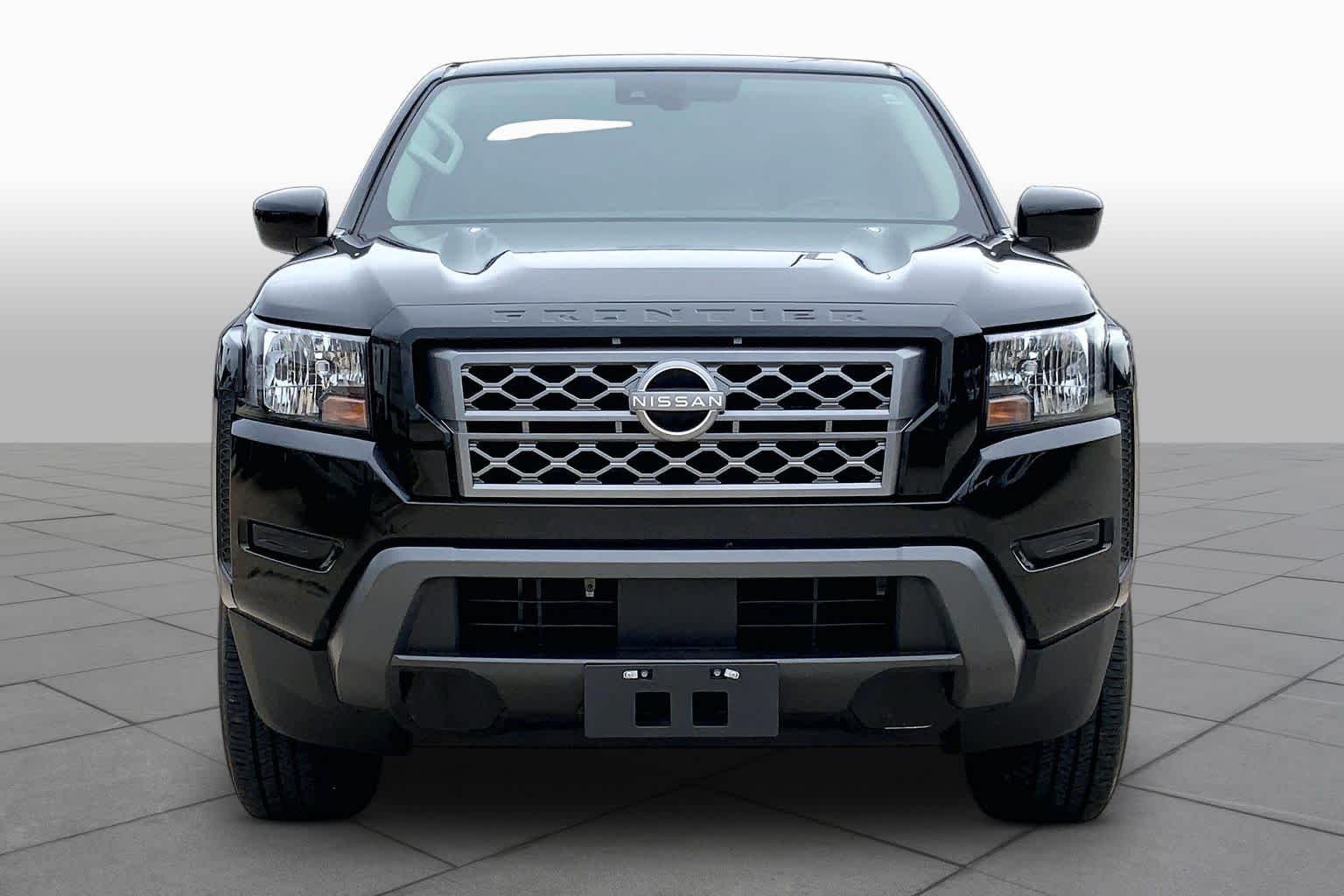 Used 2024 Super Black Nissan SV image 4