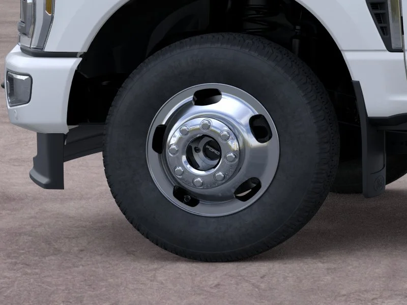 New 2026 Star White Metallic Tri-Coat Ford F-350® Platinum® image 19