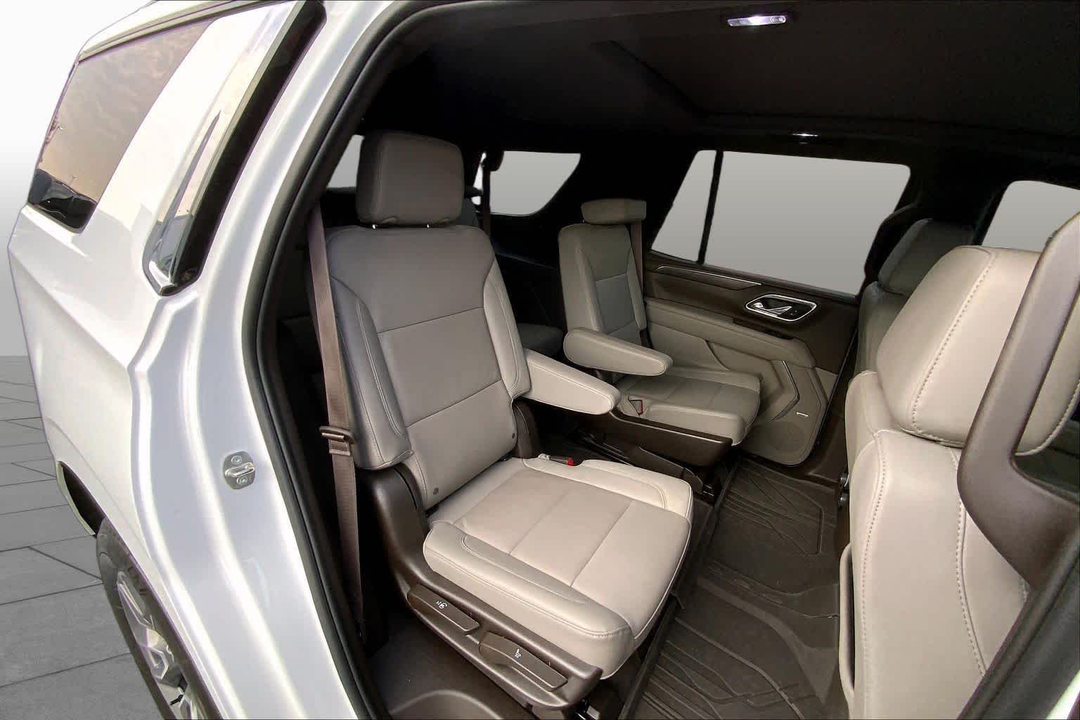 Used 2023 Summit White Chevrolet LT image 37