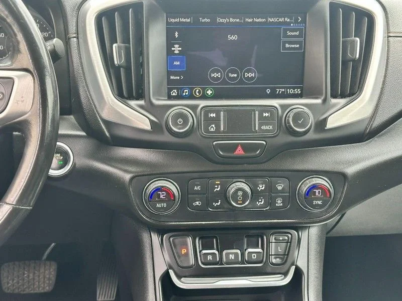 Used 2021 White GMC SLT image 13