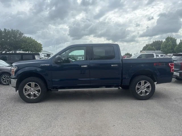Used 2019 Blue Ford XLT image 8