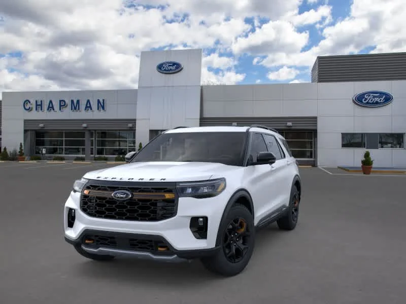 New 2026 Star White Met Tri-Coat Ford Tremor image 2