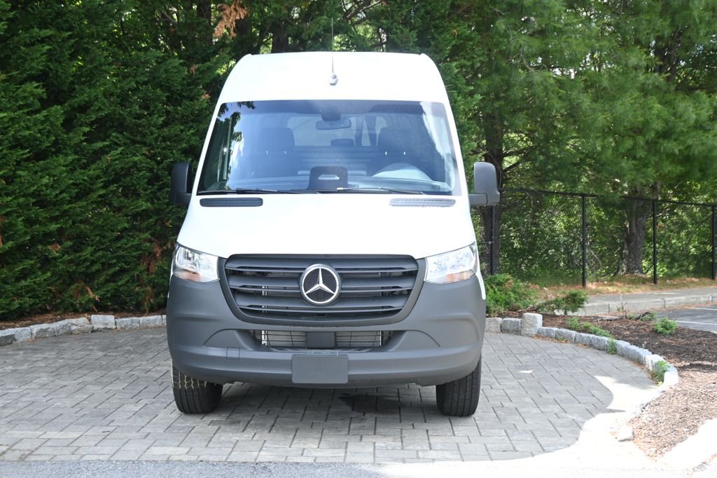 New 2026 Arctic White Mercedes-Benz Cargo 144 WB image 10