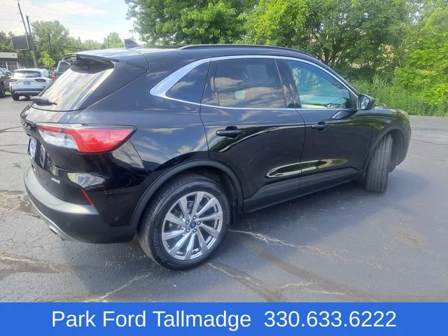 Used 2022 Black Metallic Ford Titanium image 6