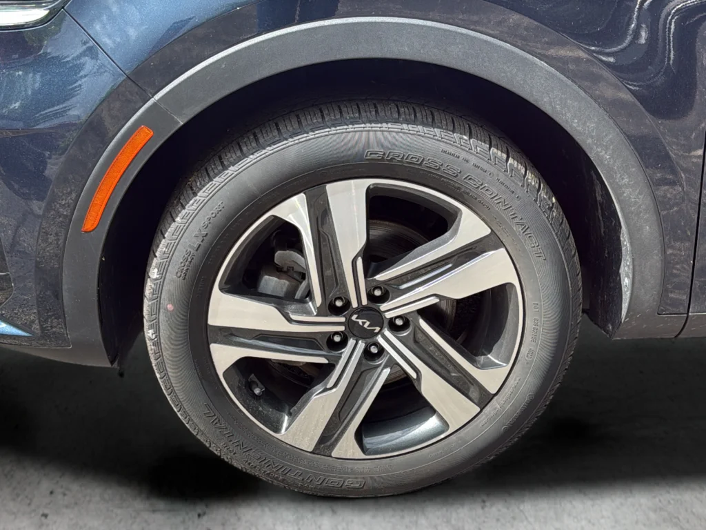 Used 2023 Blue Kia EX image 9