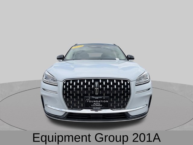 Used 2025 White Lincoln Reserve image 4